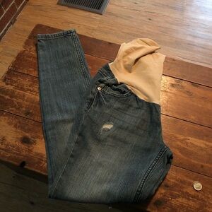 Indigo Blue NWT maternity distressed jeans